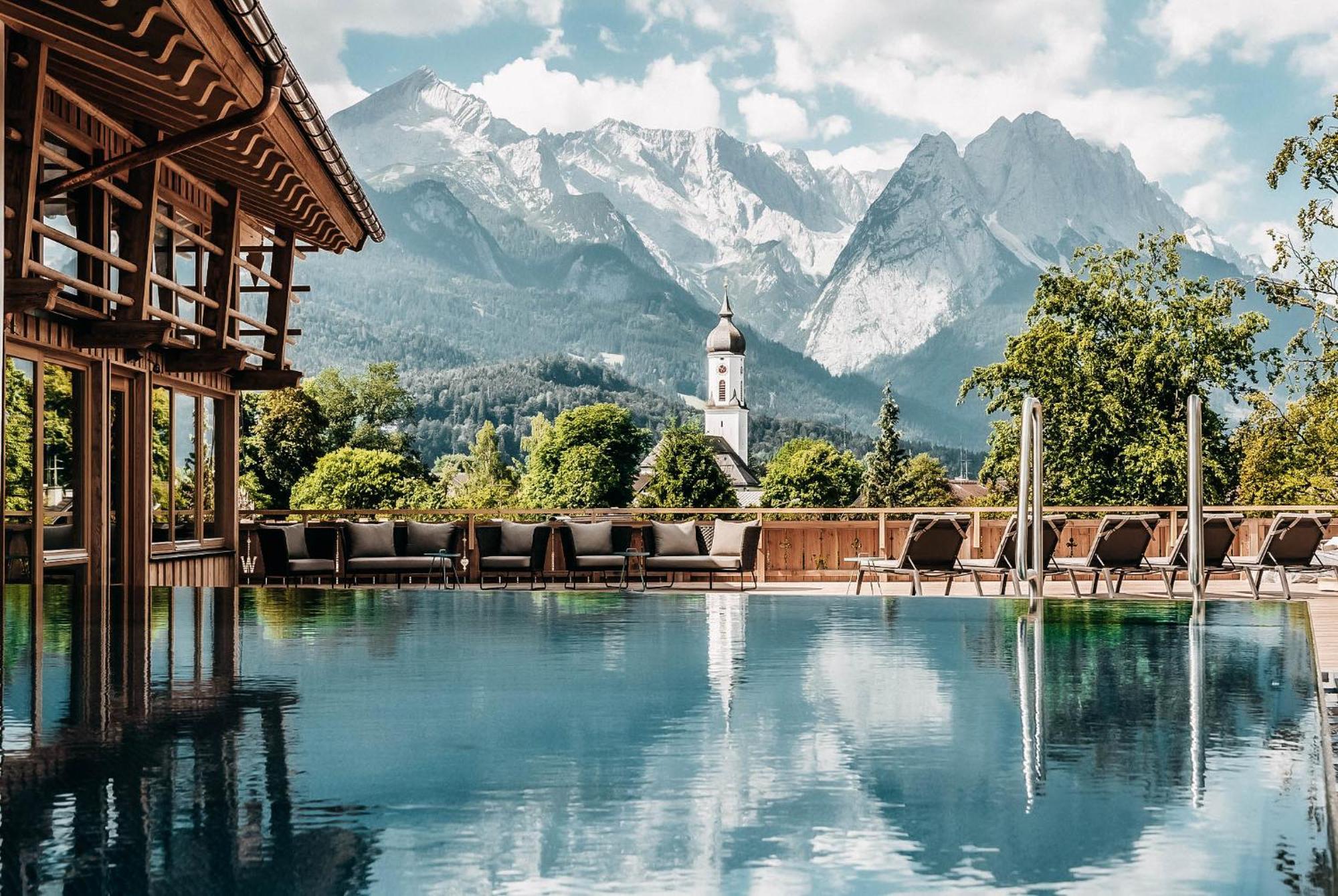 Werdenfelserei Garmisch-Partenkirchen Luaran gambar
